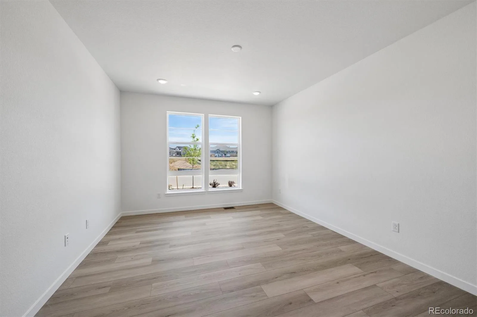 25131 E Evans Drive Aurora CO 80018 | MLS #REC4881878 06222026214228 1600 2