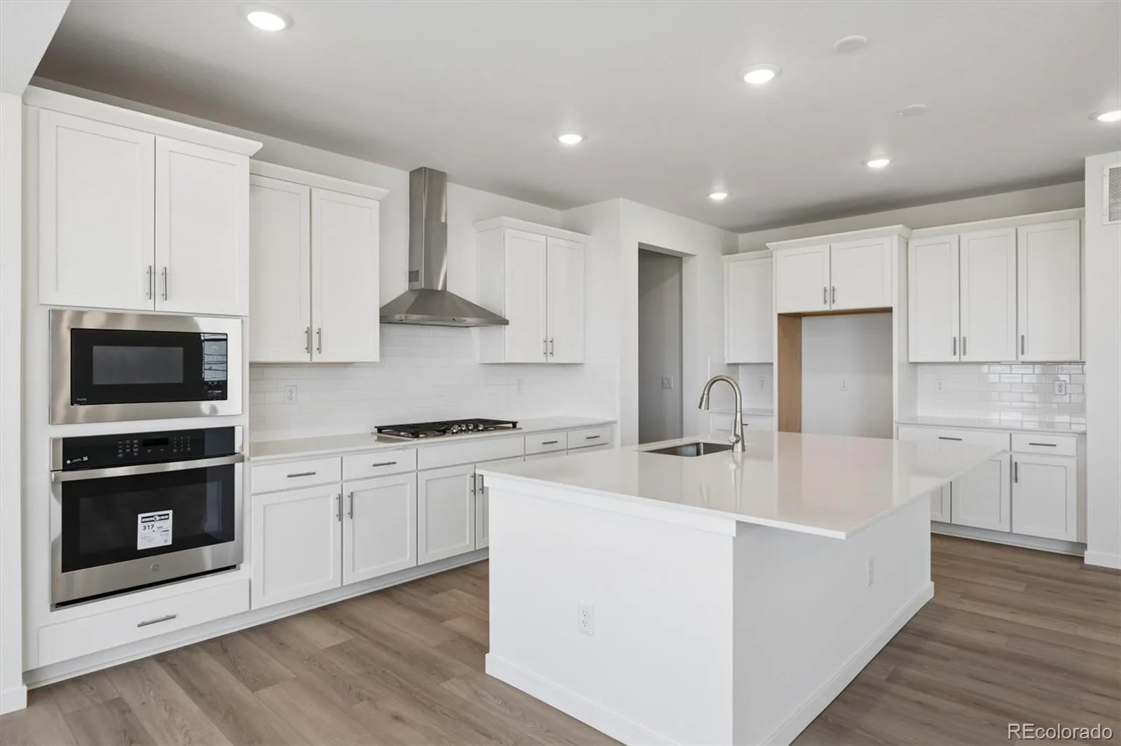 25131 E Evans Drive Aurora CO 80018 | MLS #REC4881878 06222026214228 1600 8