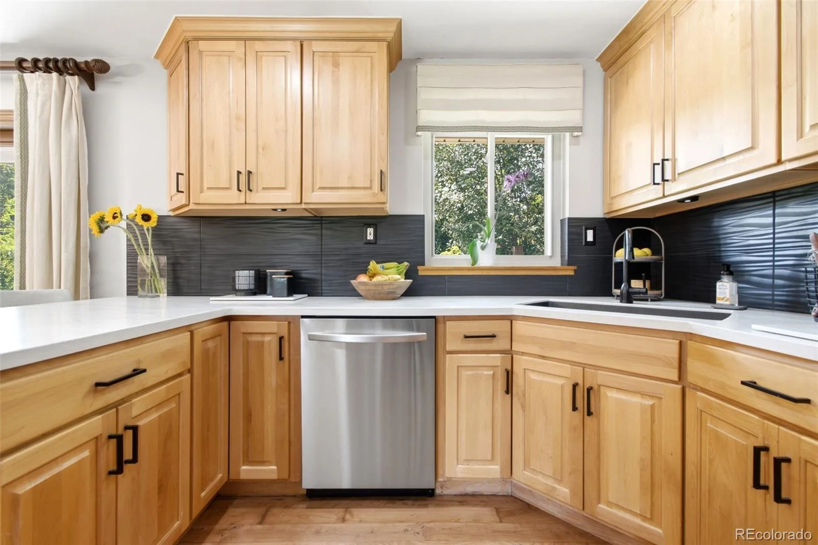 11835 Swadley Drive Lakewood CO 80215 | MLS #REC4882465 08172026190724 1600 12