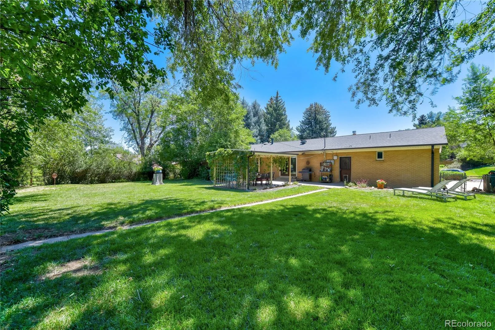 11835 Swadley Drive Lakewood CO 80215 | MLS #REC4882465 08172026190724 1600 38