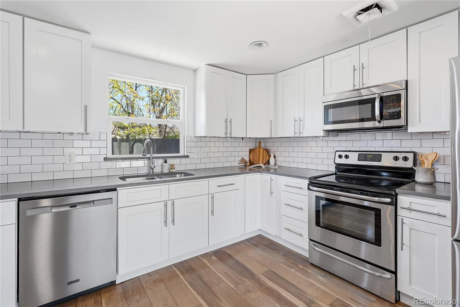 04172026213229 1600 11