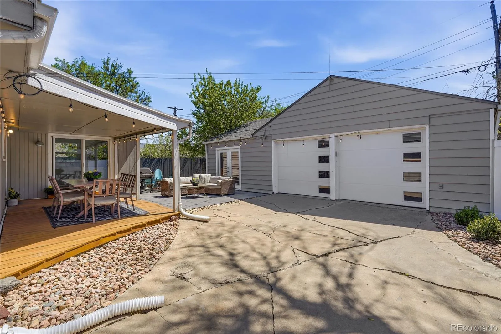 04172026213229 1600 35