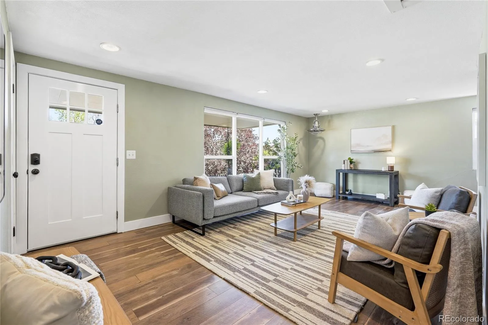 04172026213229 1600 4