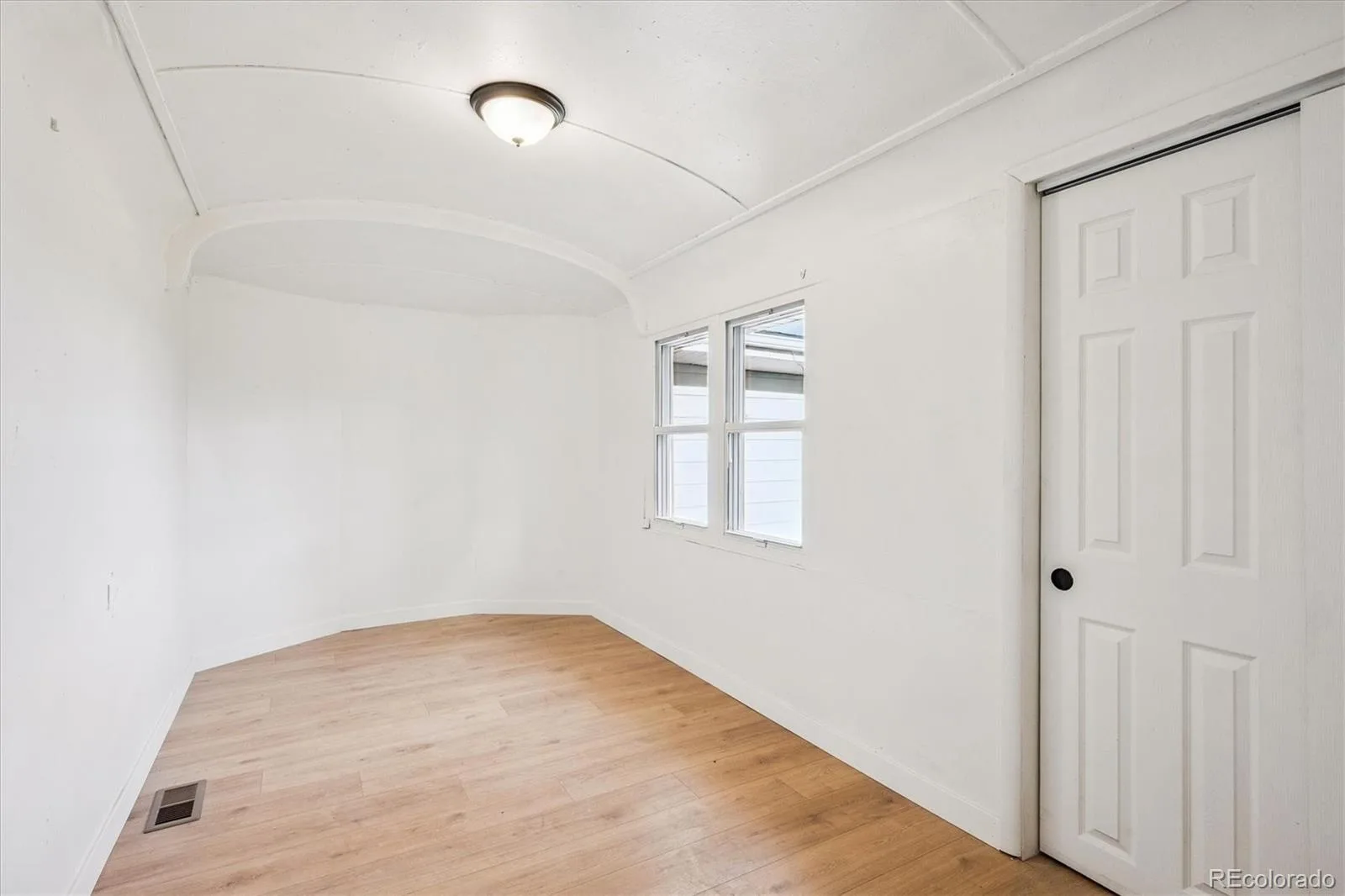 2110 Eagle Circle Aurora CO 80011 | MLS #REC4884103 08242026182848 1600 11