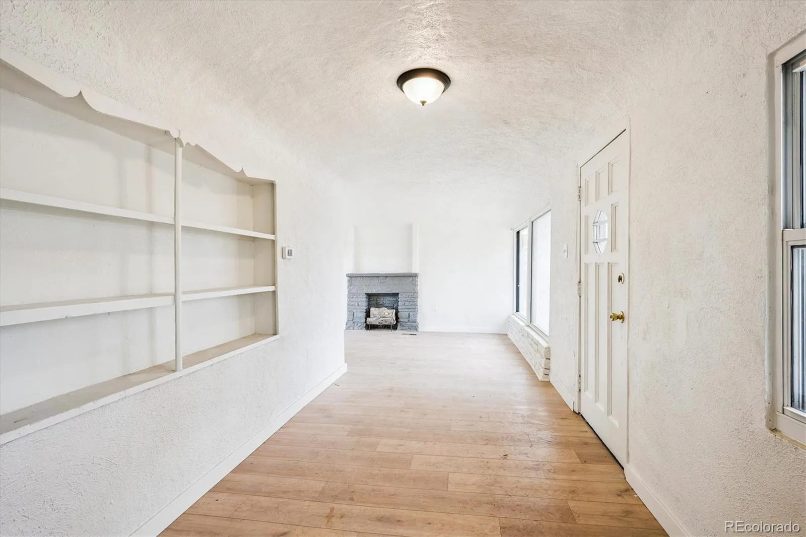 2110 Eagle Circle Aurora CO 80011 | MLS #REC4884103 08242026182848 1600 3