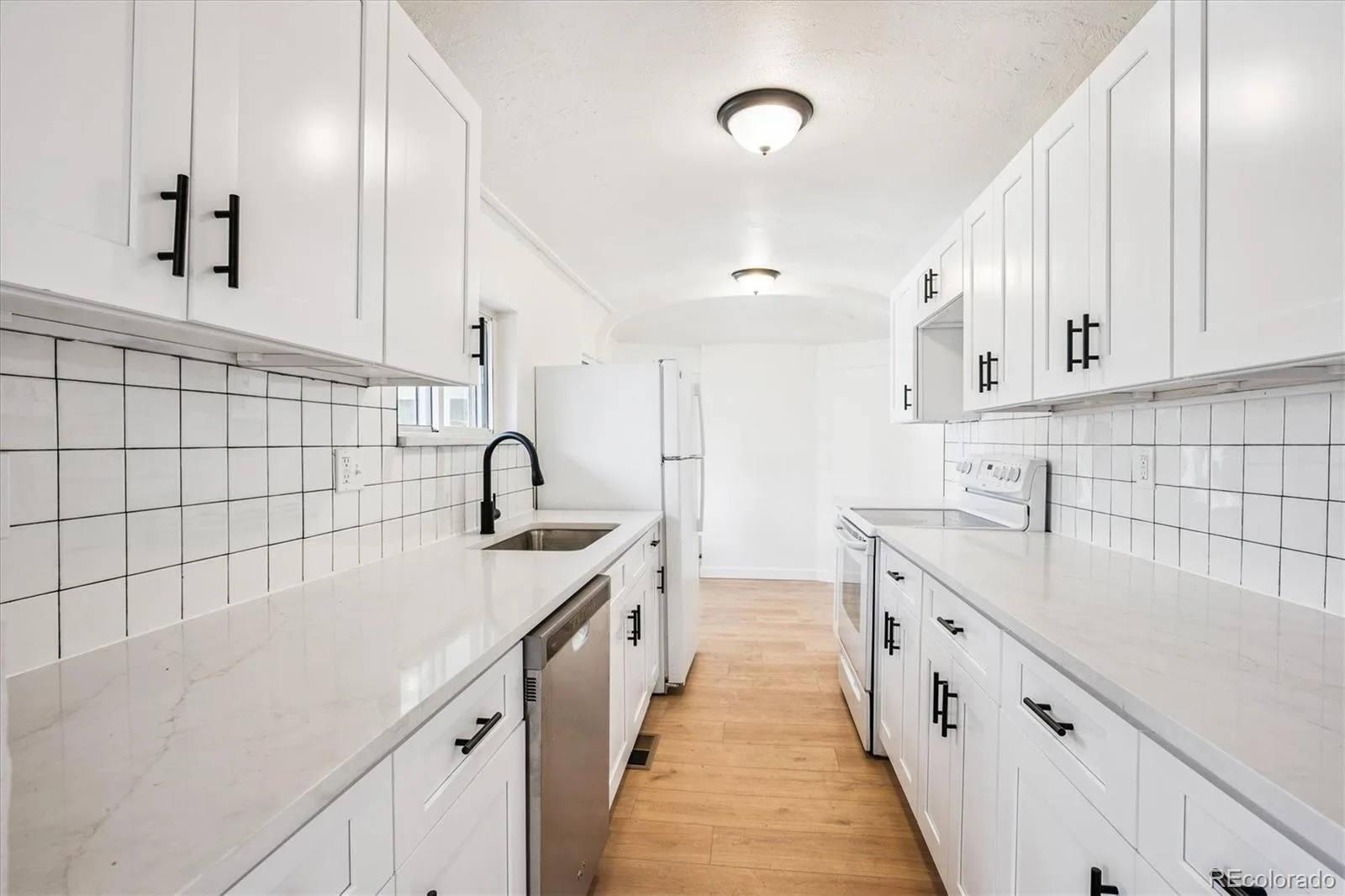 2110 Eagle Circle Aurora CO 80011 | MLS #REC4884103 08242026182848 1600 4