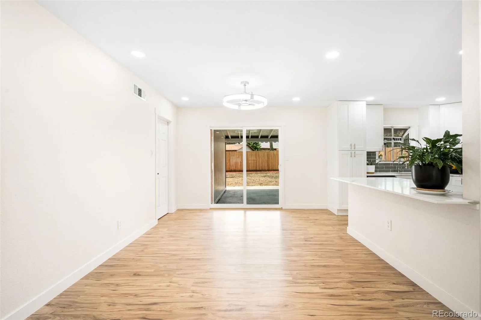 769 Troy Court Aurora CO 80011 MLS #REC4885205 07122026052655 1600 5