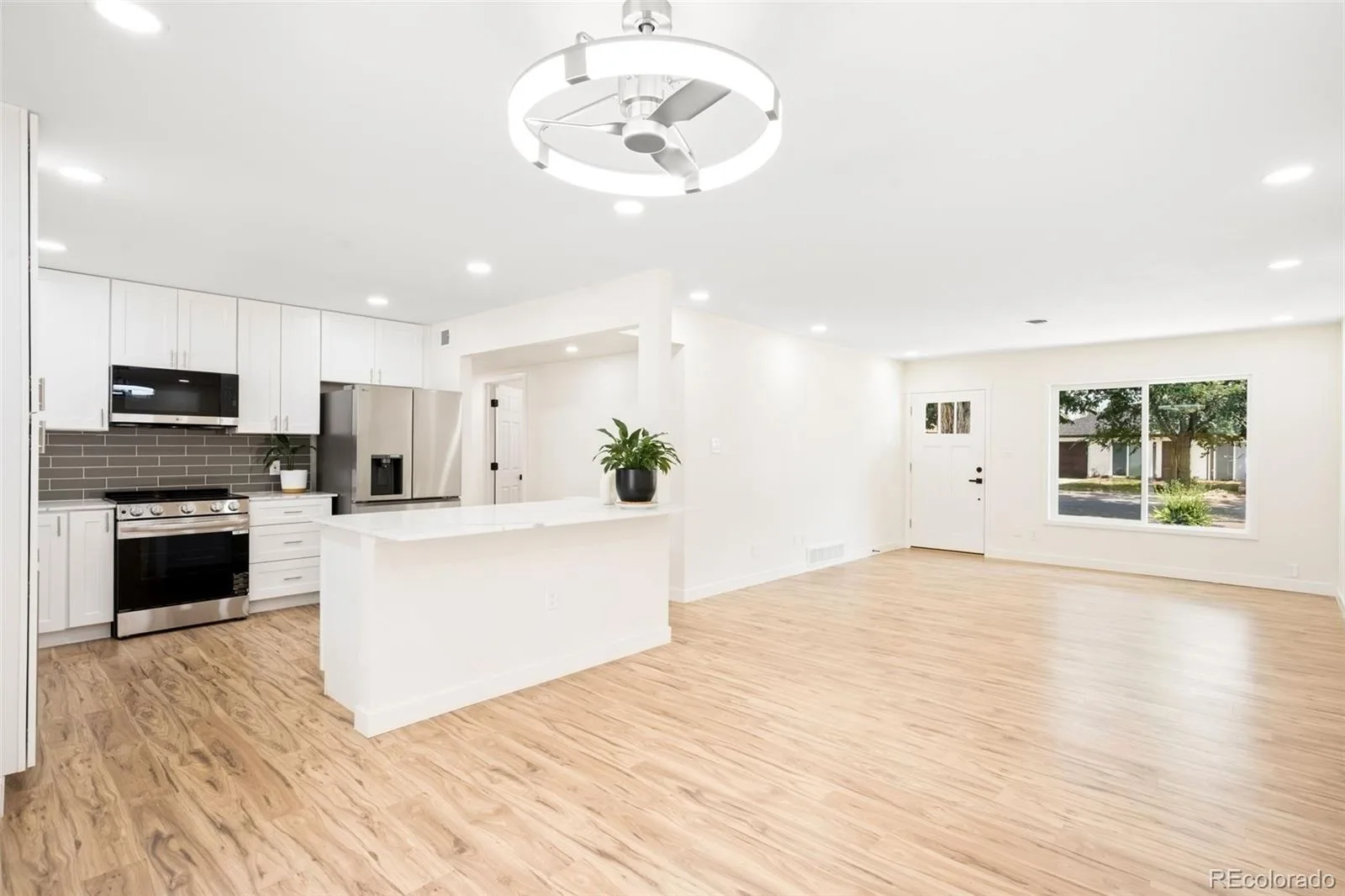 769 Troy Court Aurora CO 80011 MLS #REC4885205 07122026052655 1600 6