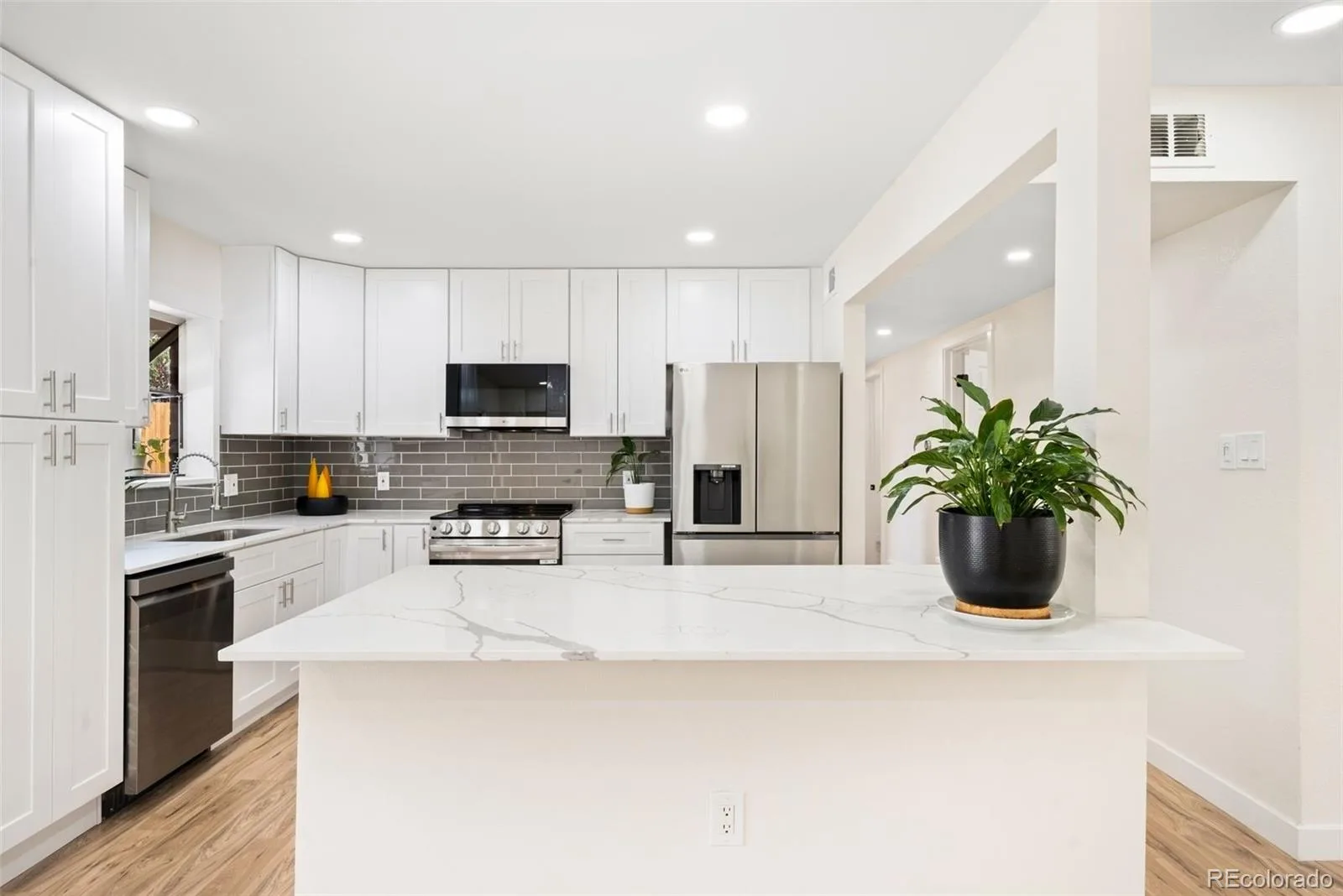 769 Troy Court Aurora CO 80011 MLS #REC4885205 07122026052655 1600 7
