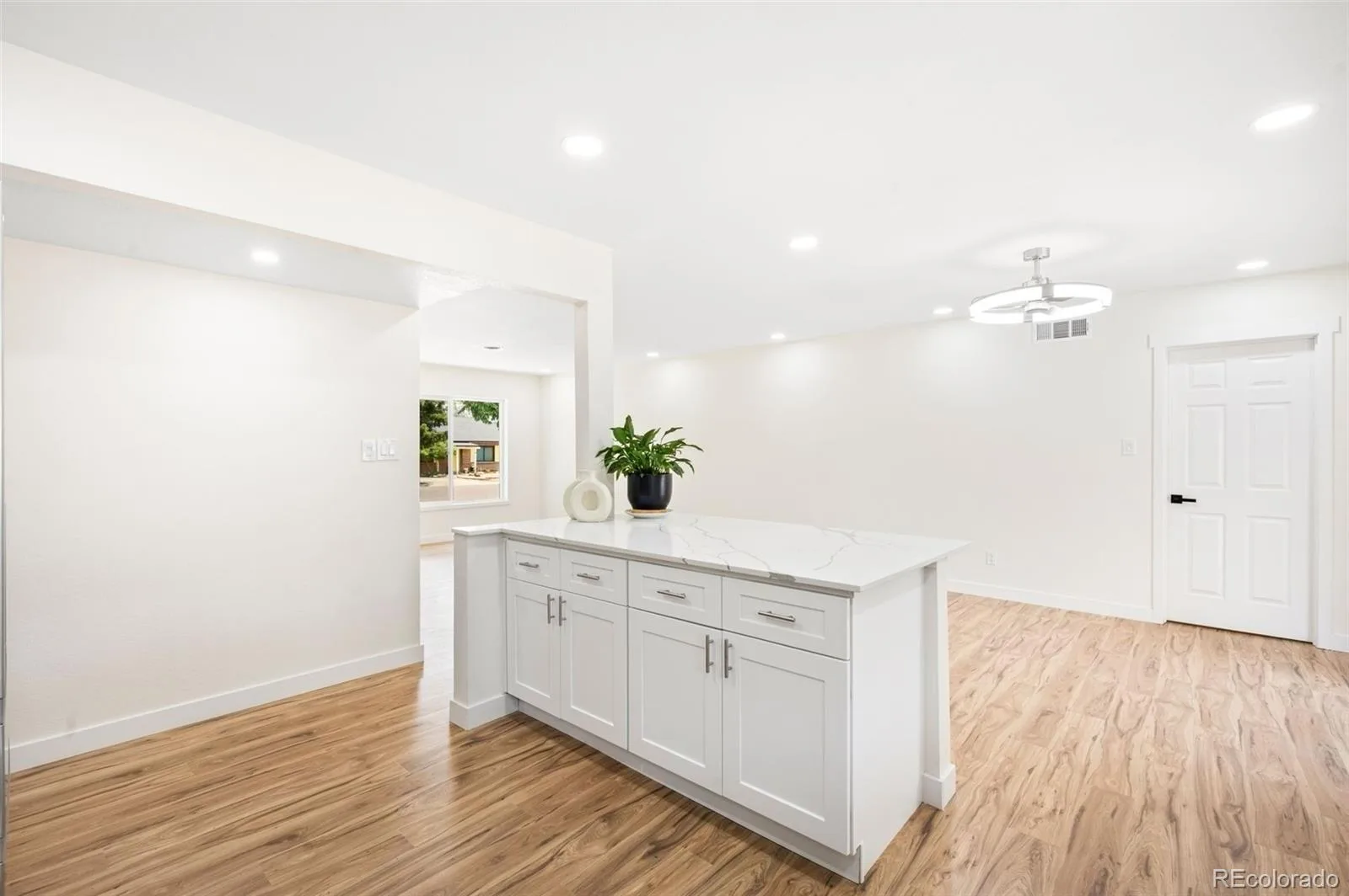 769 Troy Court Aurora CO 80011 MLS #REC4885205 07122026052655 1600 9