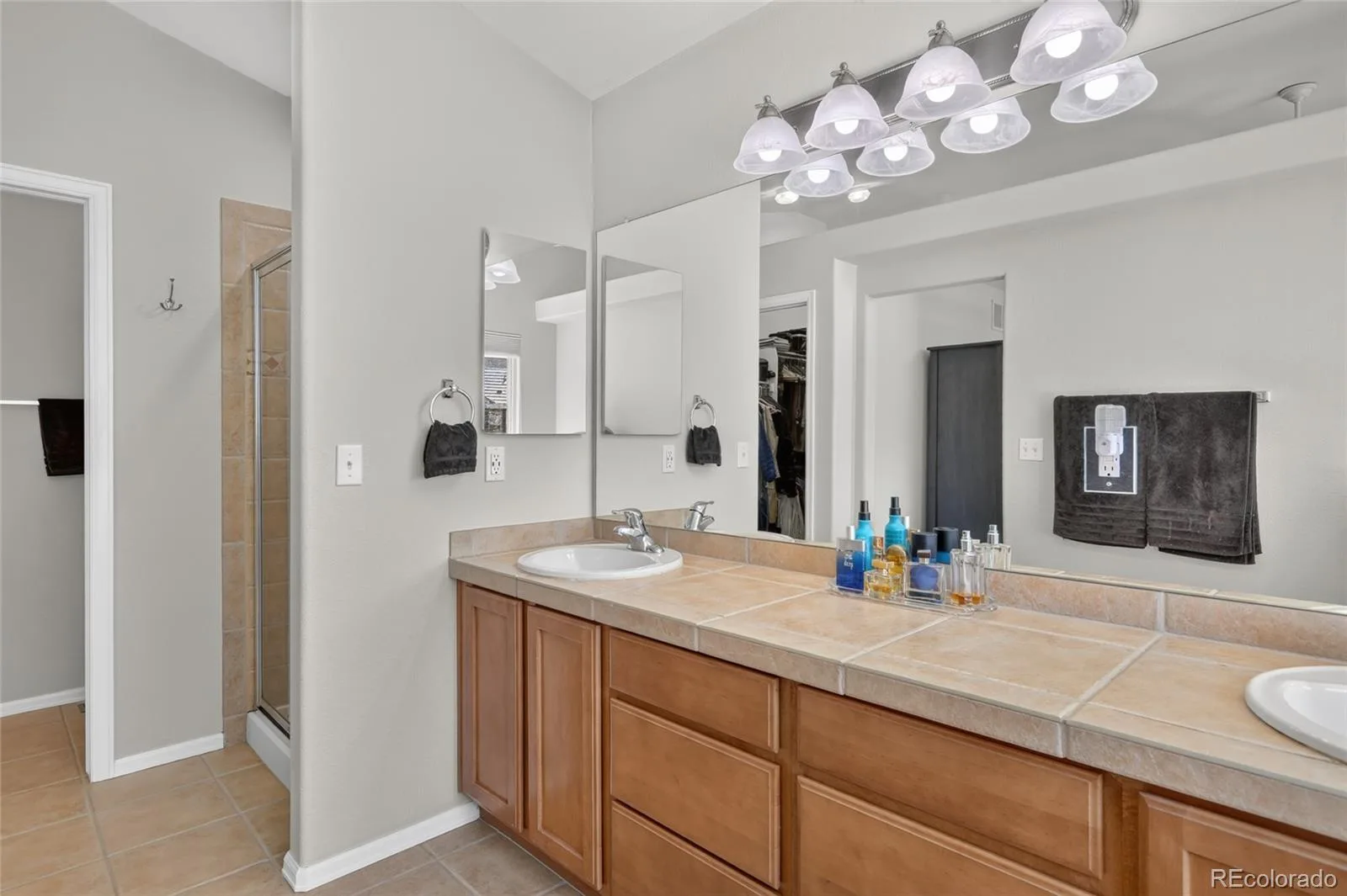 4822 S Upham Court Littleton CO 80123 | MLS #REC4886499 08282026163614 1600 12