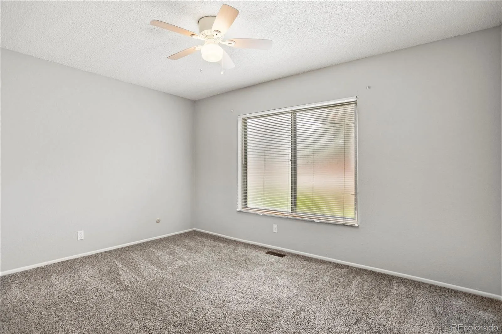 3695 S Kittredge Street #E Aurora CO 80013 | MLS #REC4888323 07152026075751 1600 12