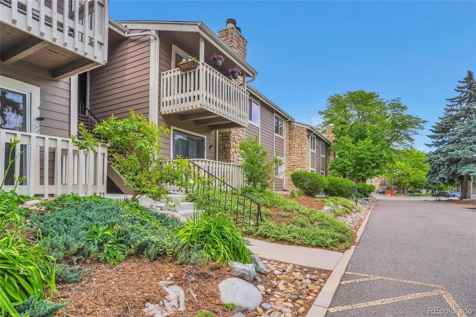 4400 S Quebec Street #B206 Denver CO 80237 MLS #REC4888695 06092026000254 1600 24