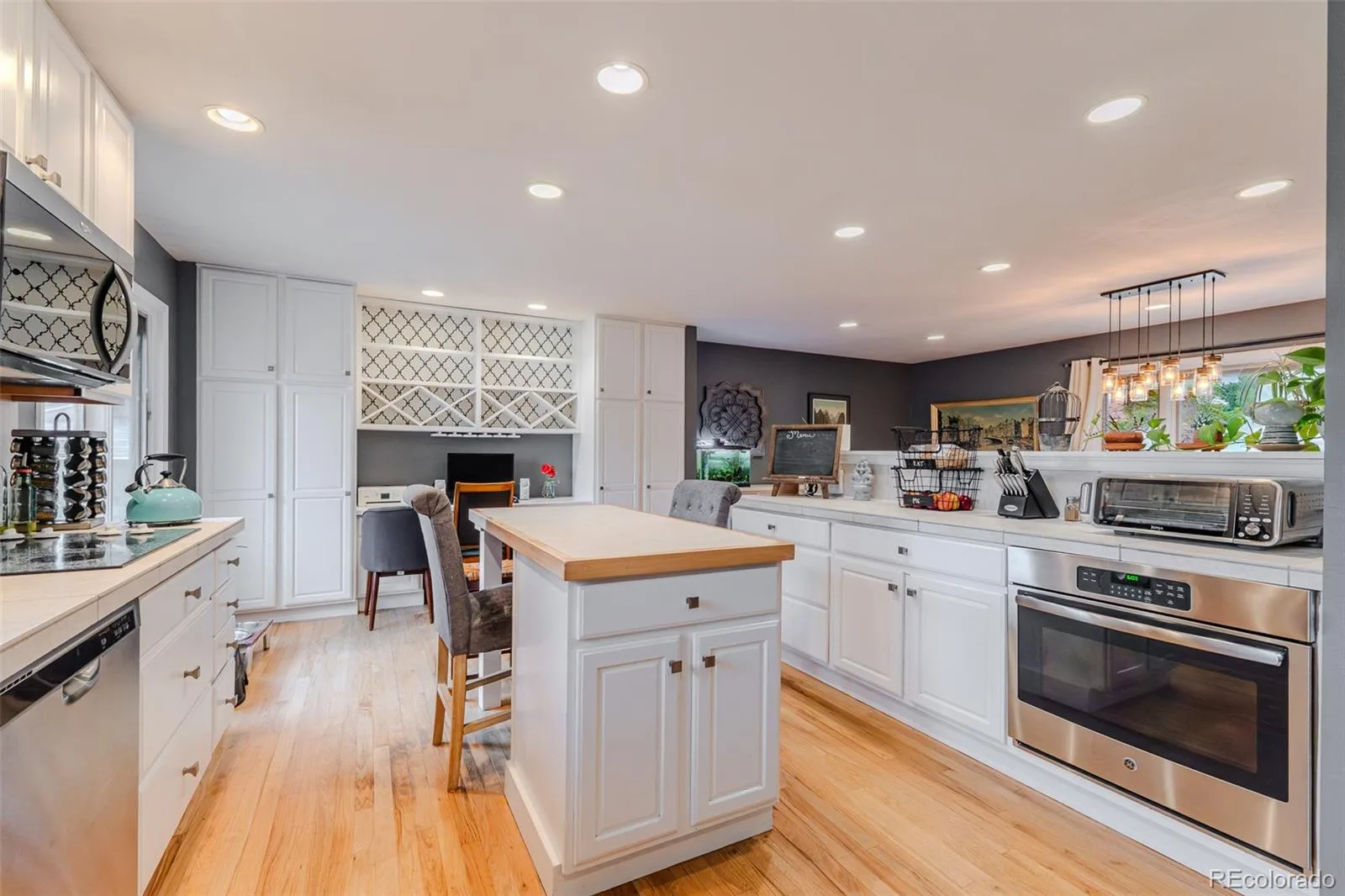11996 E Oregon Circle Aurora CO 80012 | MLS #REC4889445 08182026220442 1600 13