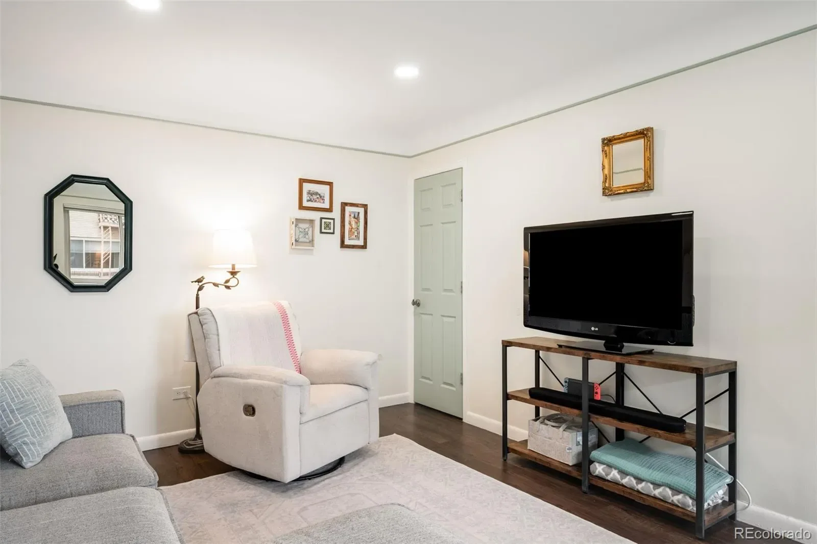 03272026000930 1600 17