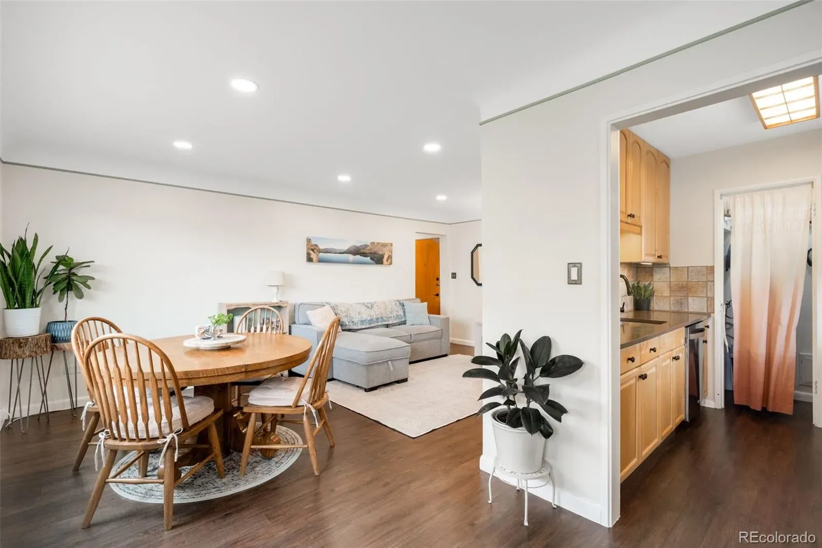 03272026000930 1600 2