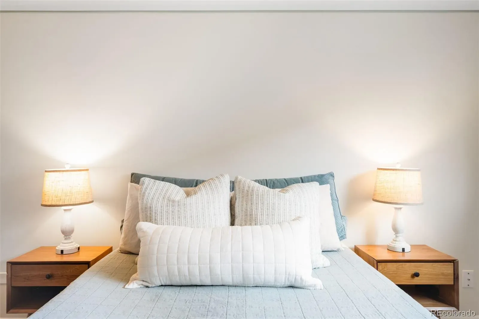 03272026000930 1600 20