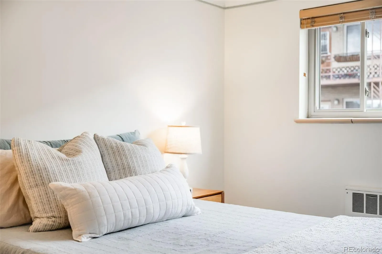 03272026000930 1600 31