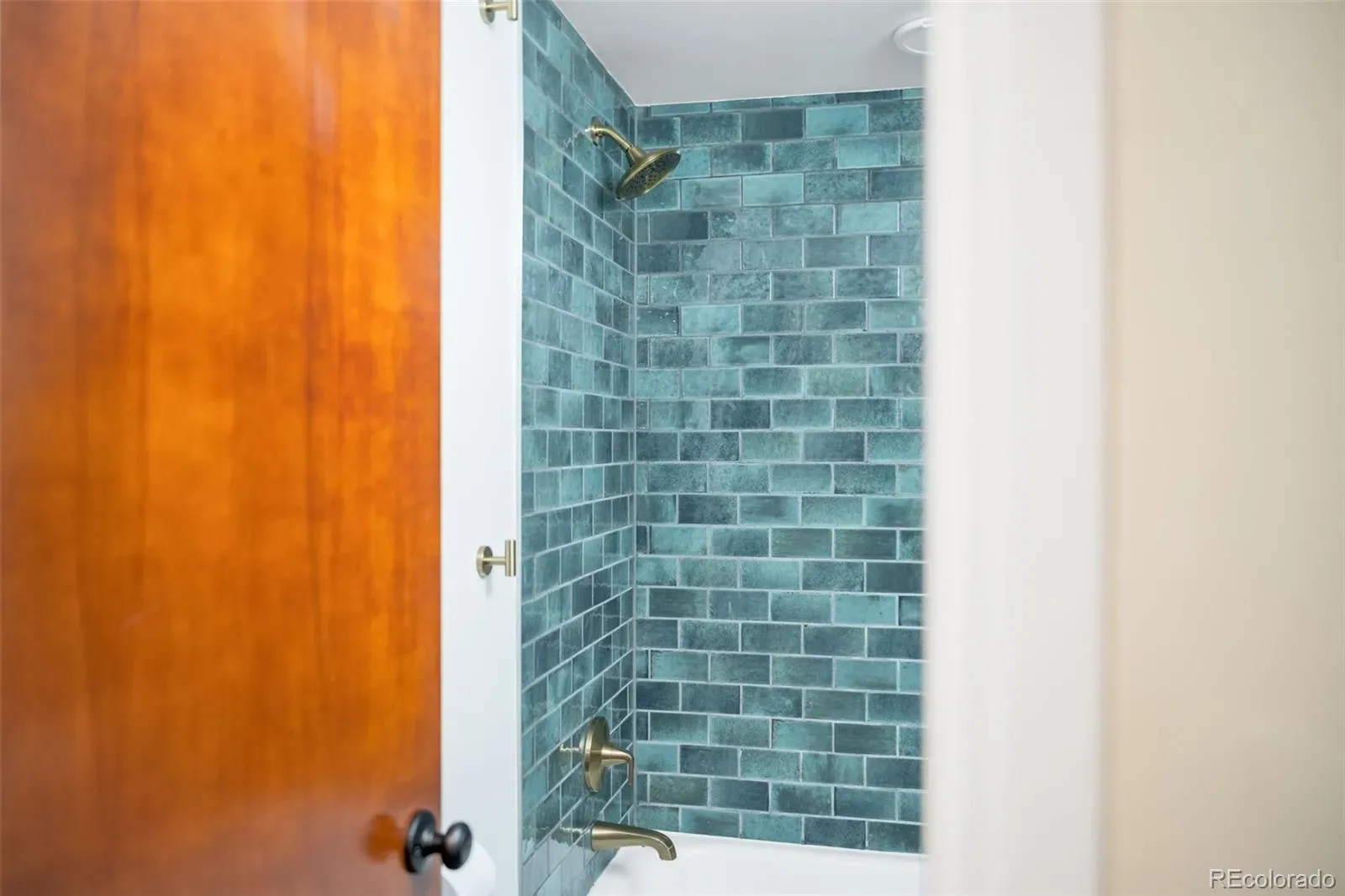 03272026000930 1600 32