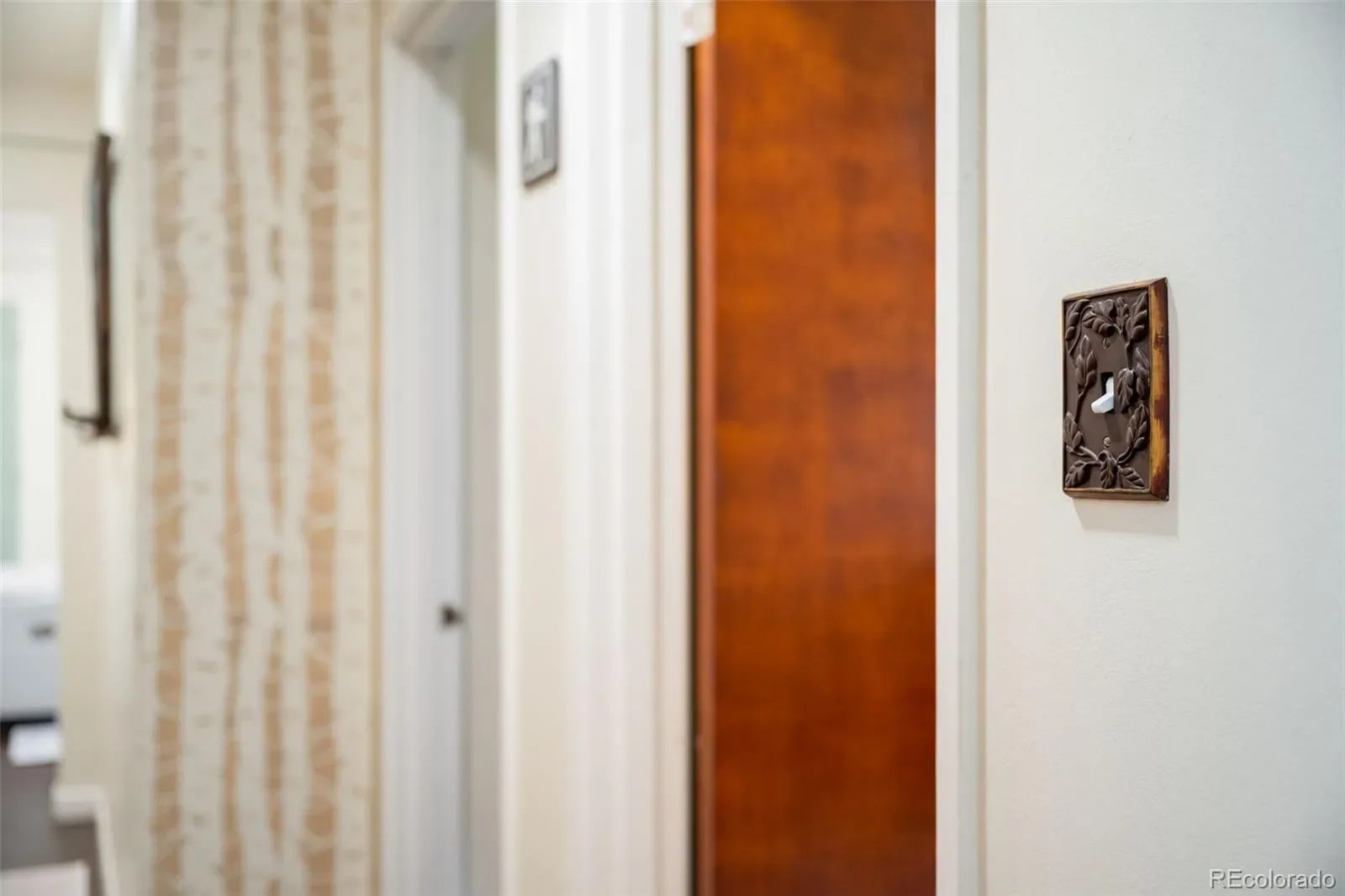 03272026000930 1600 33