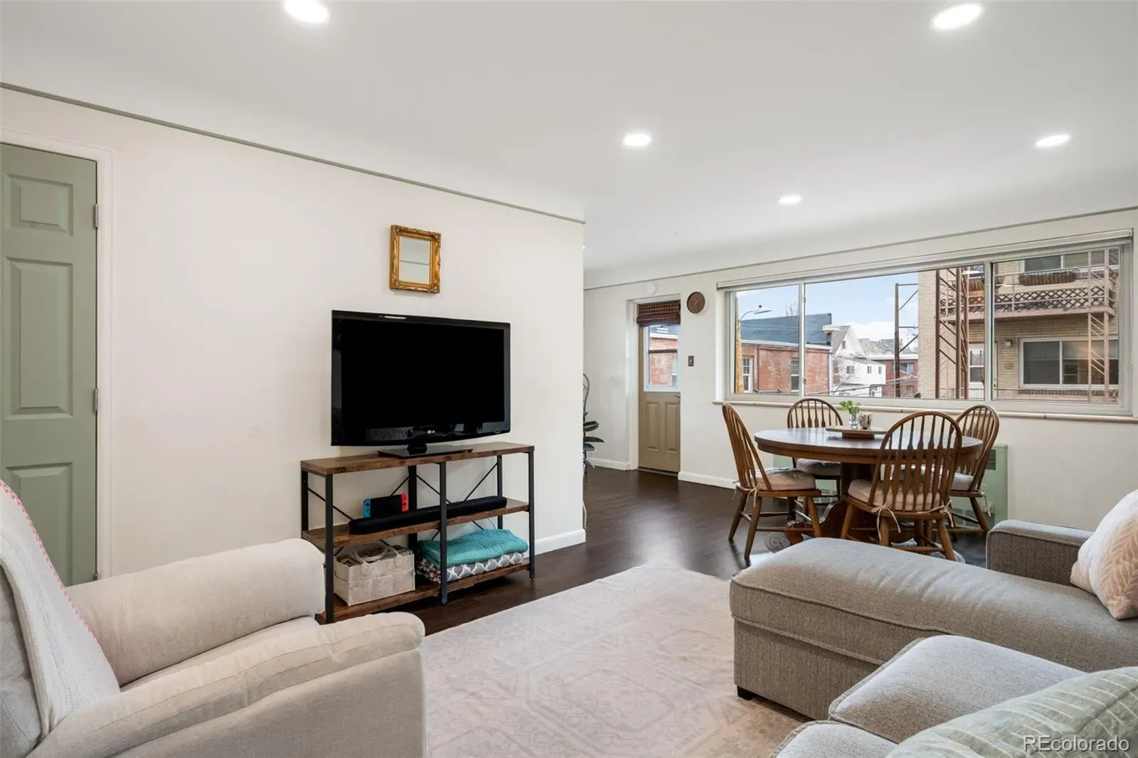 03272026000930 1600 4