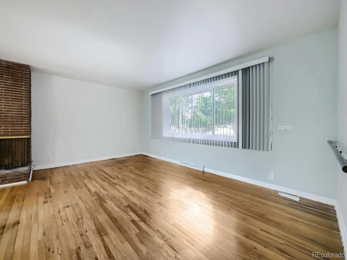 4736 S Perry Street Littleton CO 80123 MLS #REC4890916 05132026205748 1200 2