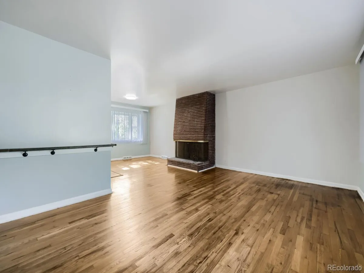 4736 S Perry Street Littleton CO 80123 MLS #REC4890916 05132026205748 1200 3