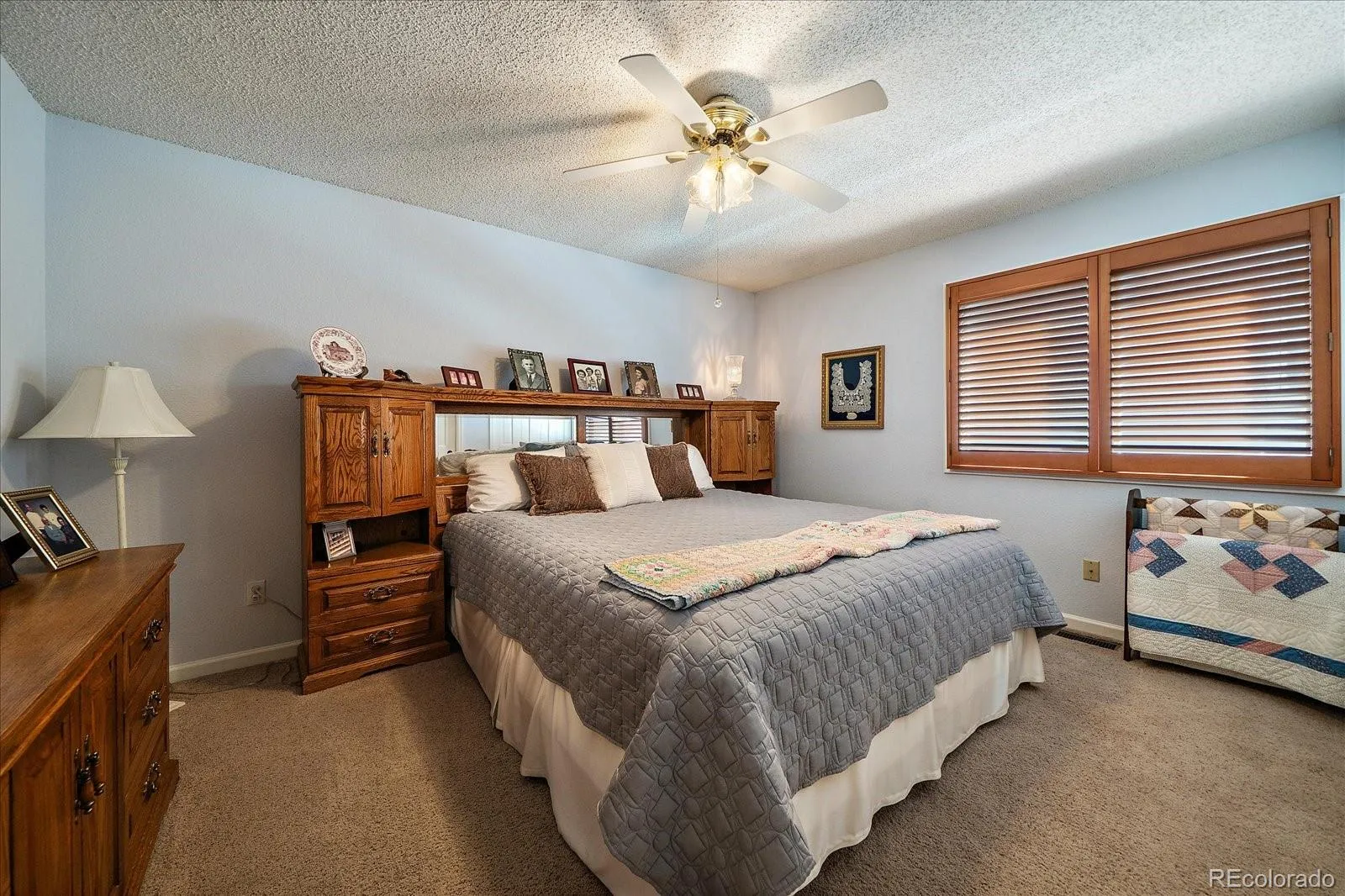 5852 S Danube Circle Aurora CO 80015 MLS #REC4892252 05142026211717 1600 24