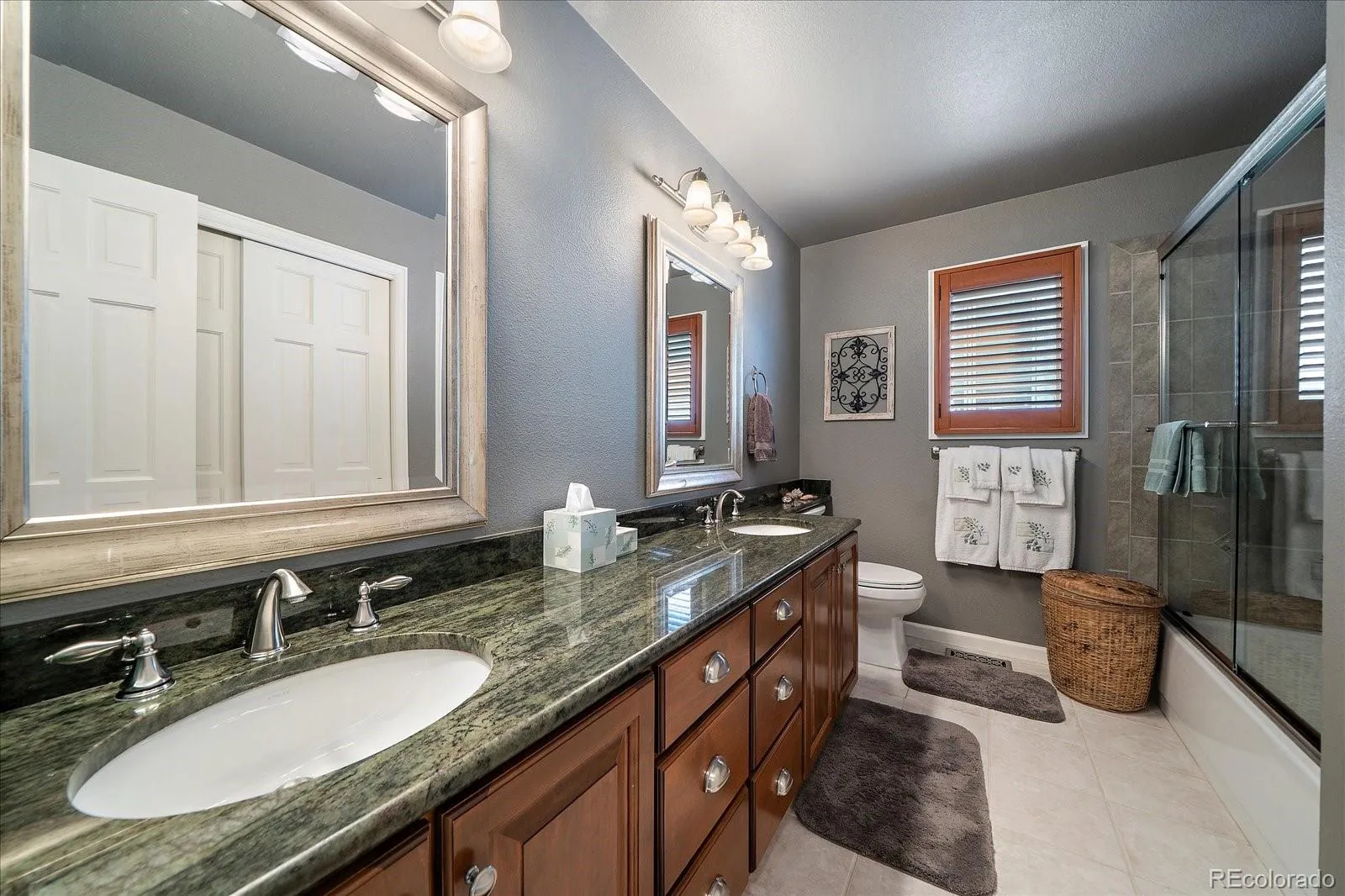 5852 S Danube Circle Aurora CO 80015 MLS #REC4892252 05142026211717 1600 25