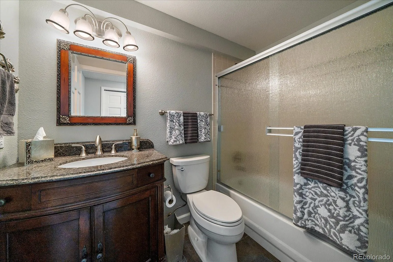 5852 S Danube Circle Aurora CO 80015 MLS #REC4892252 05142026211717 1600 33