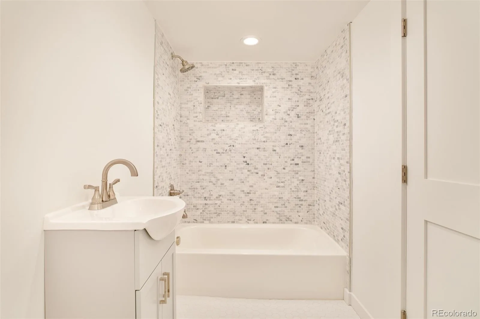 929 N Pearl Street Denver CO 80203 MLS #REC4892489 06182026202523 1600 42