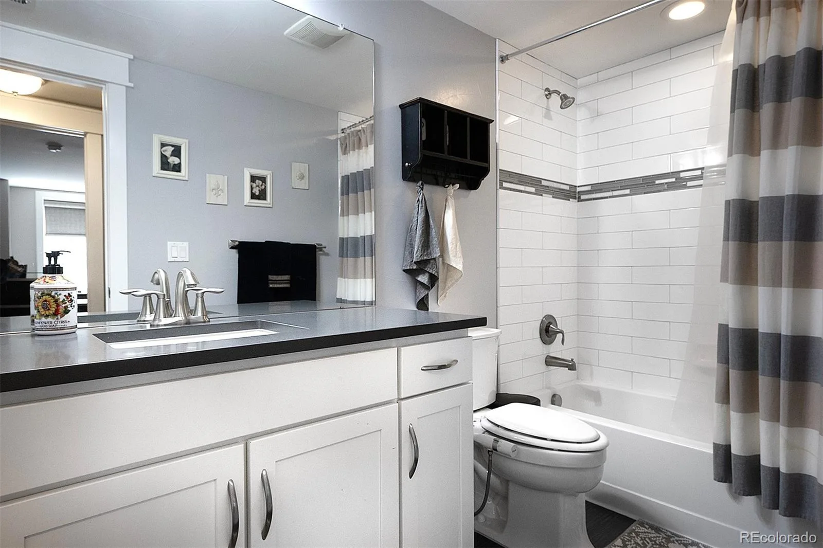 8061 E 50th Place Denver CO 80238 | MLS #REC4894628 08072026025708 1600 36