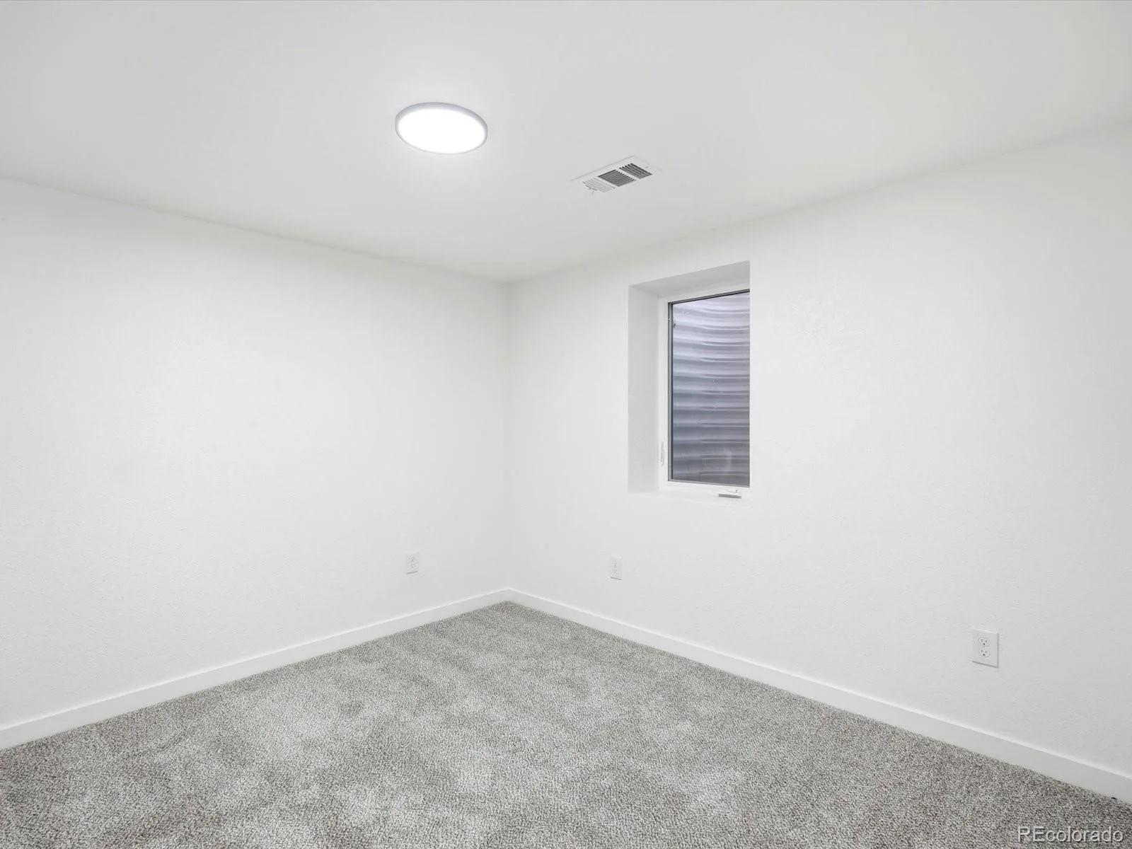 2451 S Holly Place Denver CO 80222 | MLS #REC4896463 08212026181849 1600 33