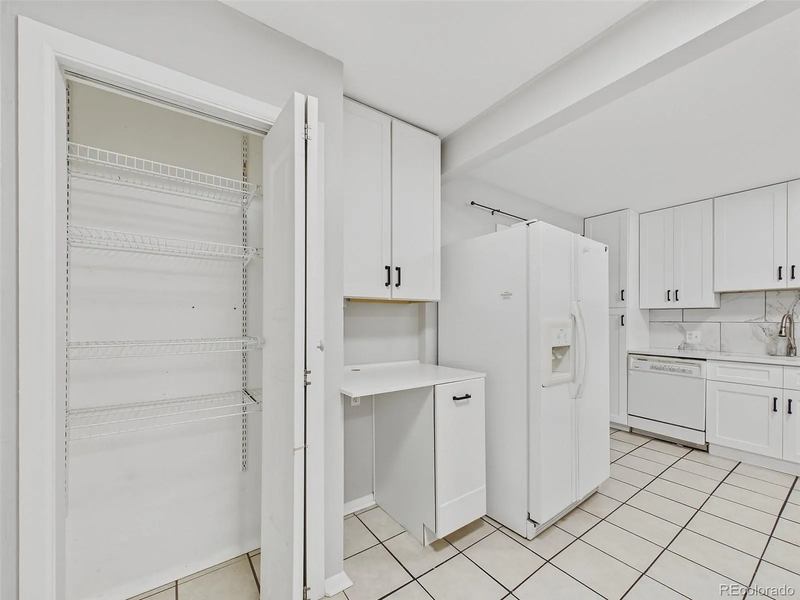 1081 S Knox Court Denver CO 80219 MLS #REC4896979 05142026125134 1600 11