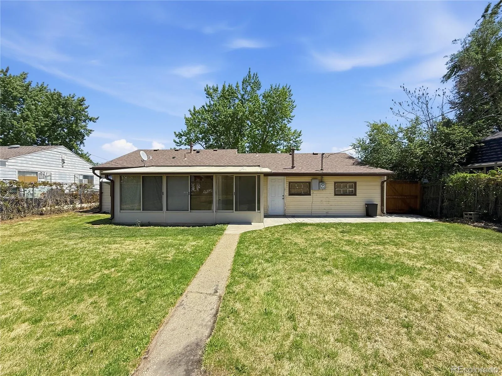 1081 S Knox Court Denver CO 80219 MLS #REC4896979 05142026125134 1600 30