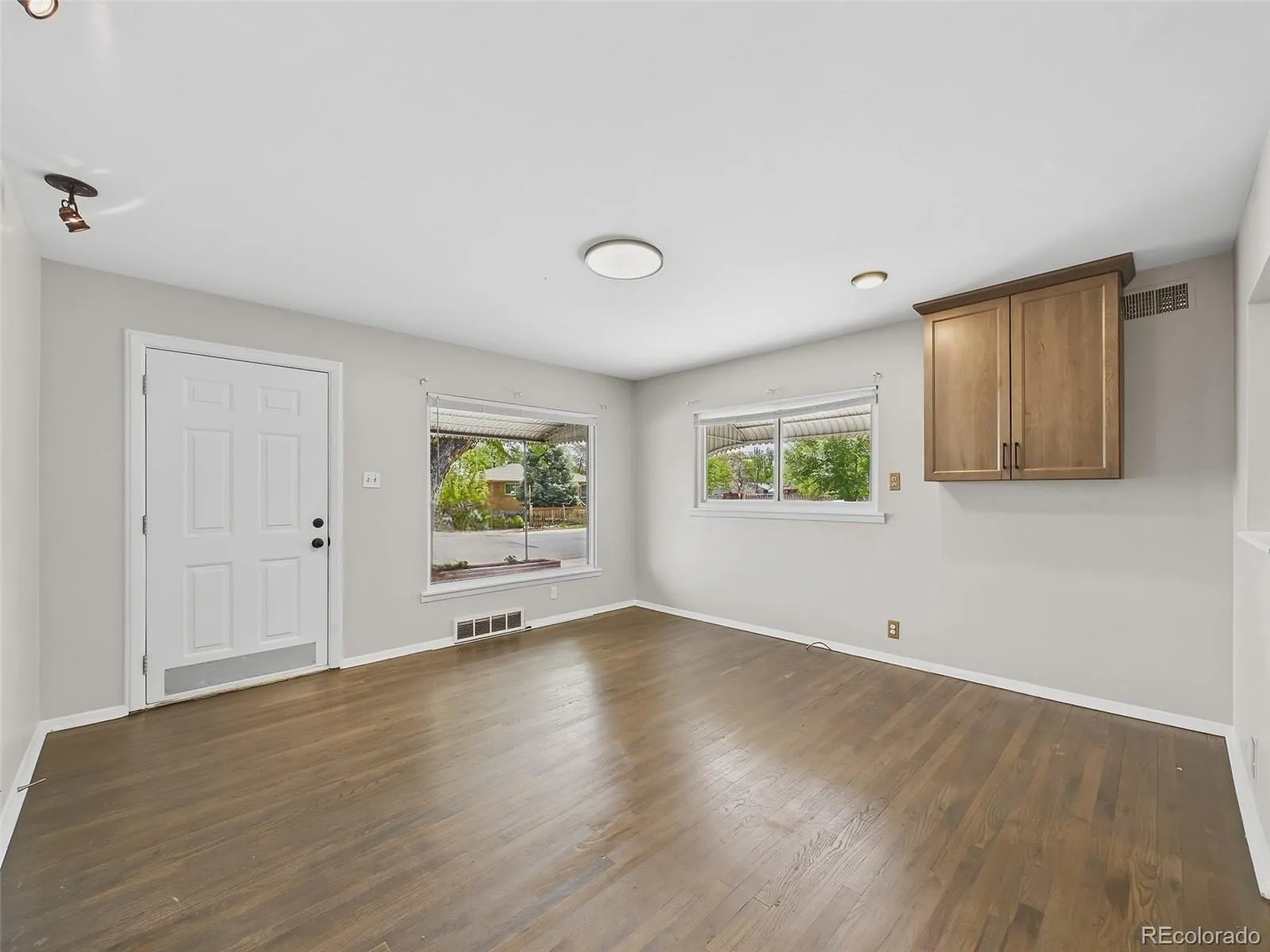 1081 S Knox Court Denver CO 80219 MLS #REC4896979 05142026125134 1600 4