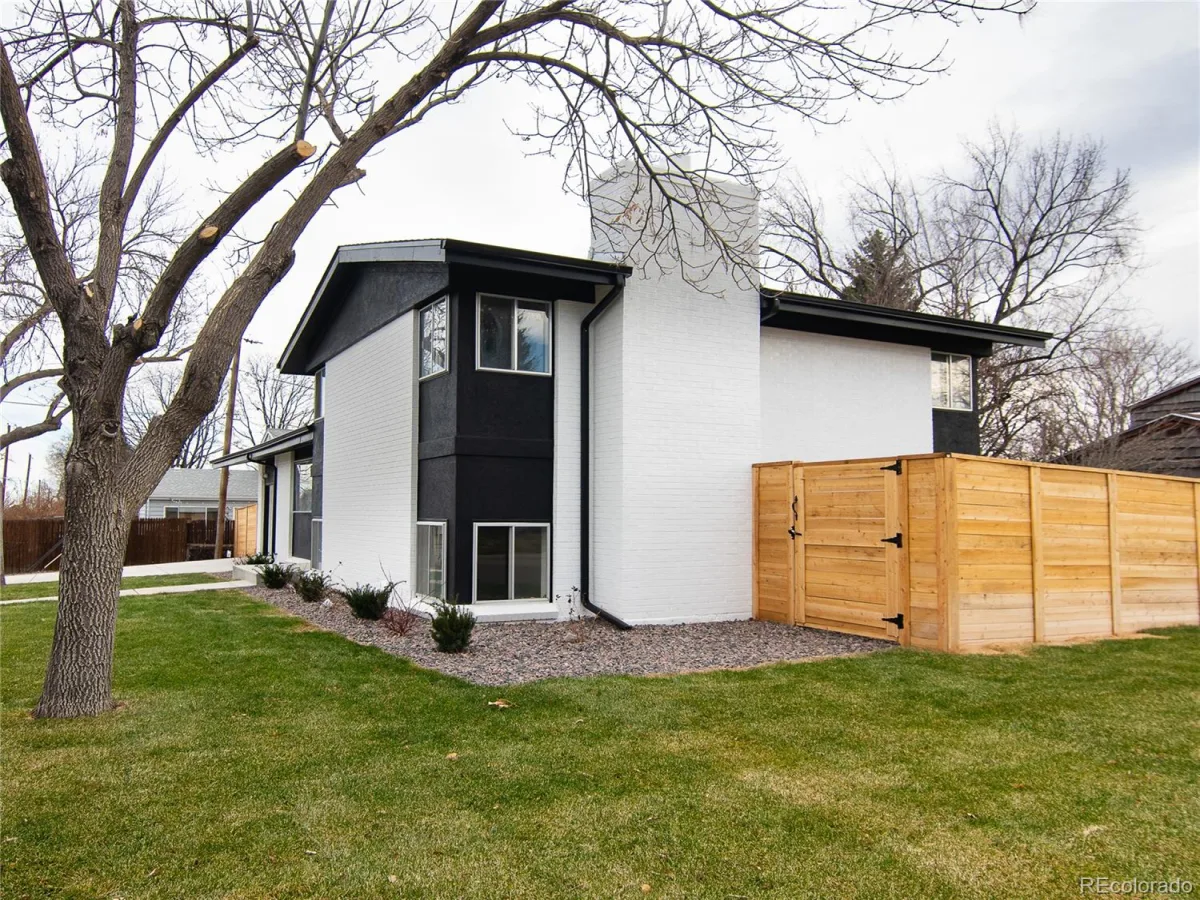 12362 W 60th Place Arvada CO 80004 MLS #REC4897497 06182026155157 1200 3