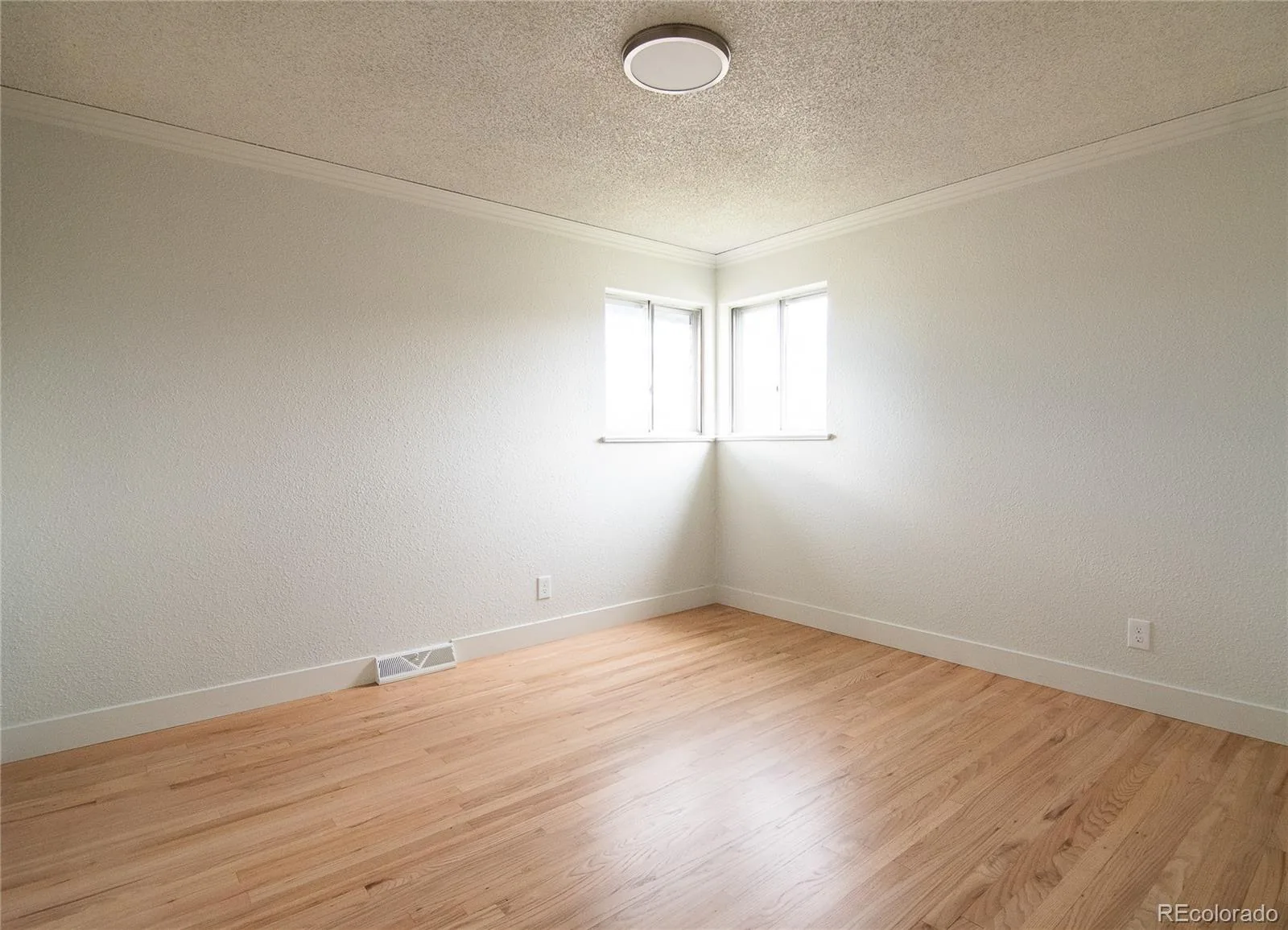 12362 W 60th Place Arvada CO 80004 MLS #REC4897497 06182026155157 1600 17