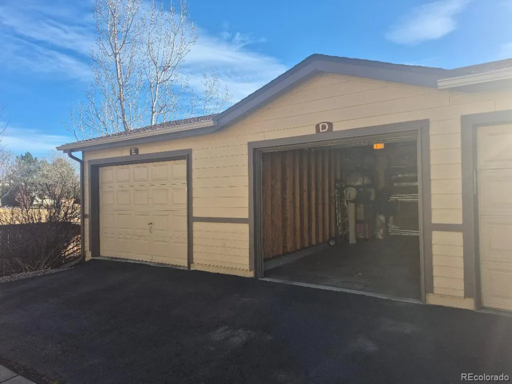 4875 S Balsam Way #9-104 Littleton CO 80123 | MLS #REC4900967 08052026070140 1024 11