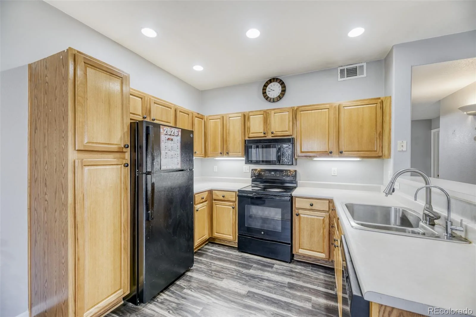 4875 S Balsam Way #9-104 Littleton CO 80123 | MLS #REC4900967 08052026070140 1600 5