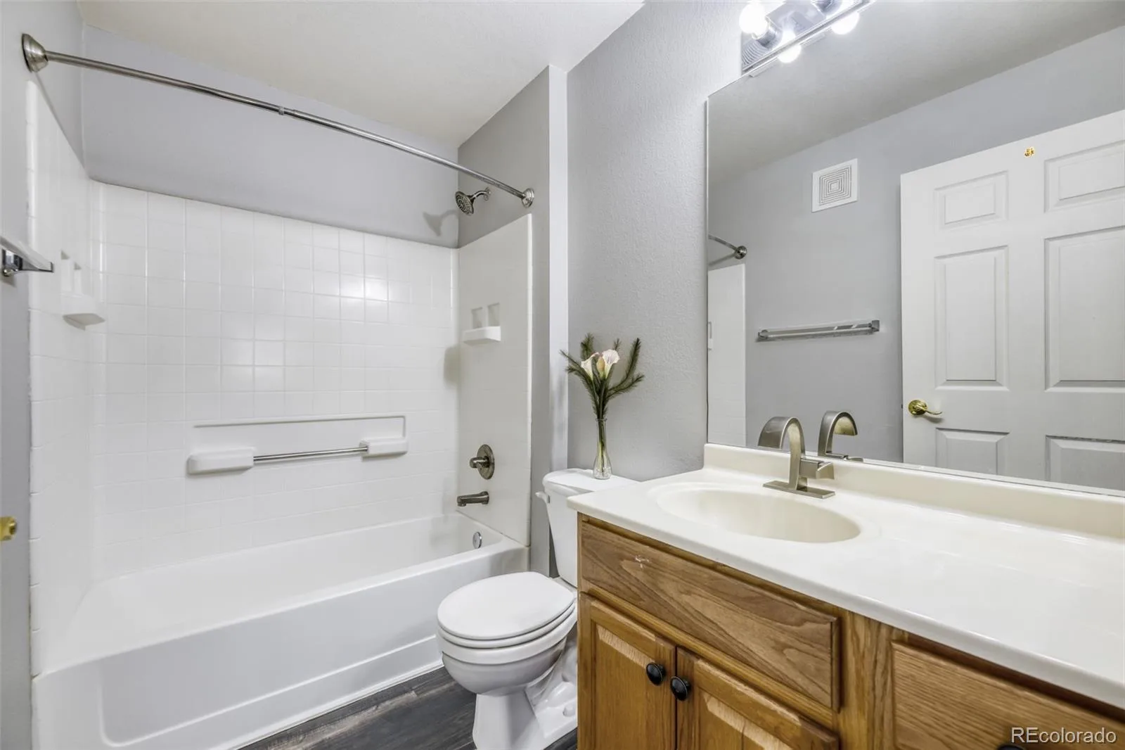 4875 S Balsam Way #9-104 Littleton CO 80123 | MLS #REC4900967 08052026070140 1600 9