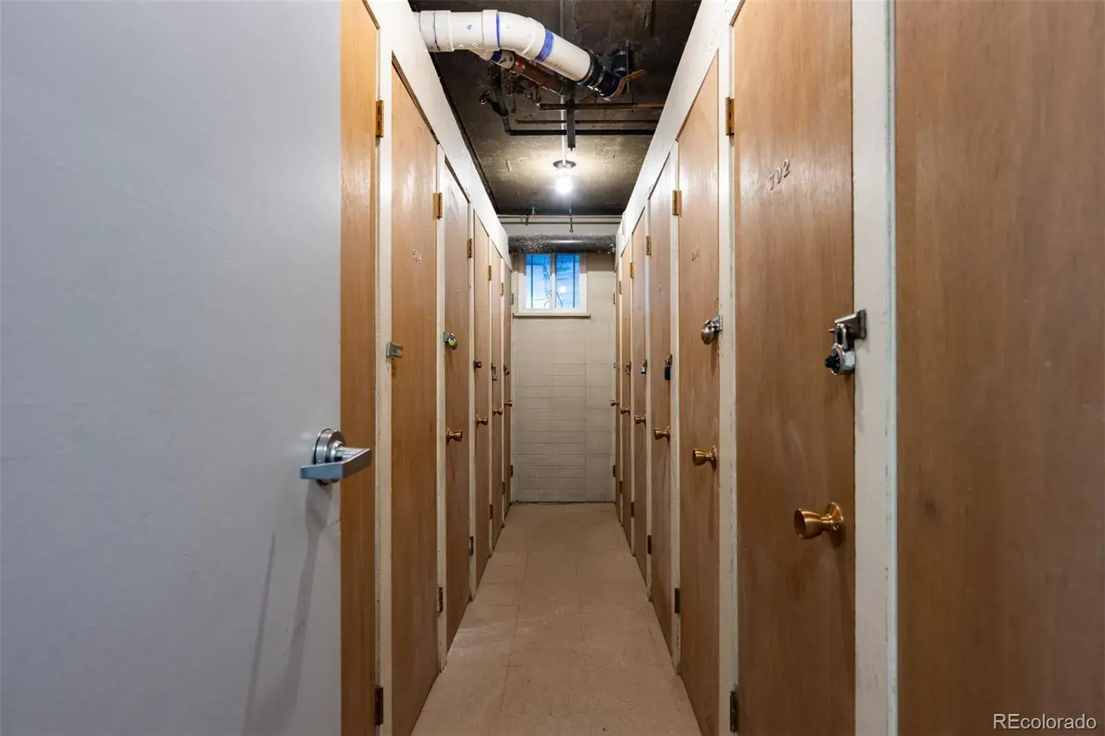 01062026001805 1600 33