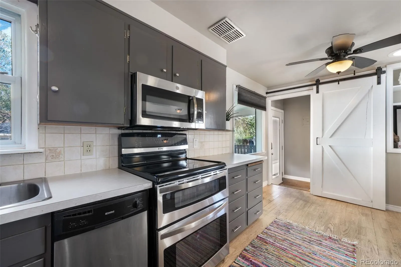 6303 S Prescott Street Littleton CO 80120 MLS #REC4901794 04232026222507 1600 16