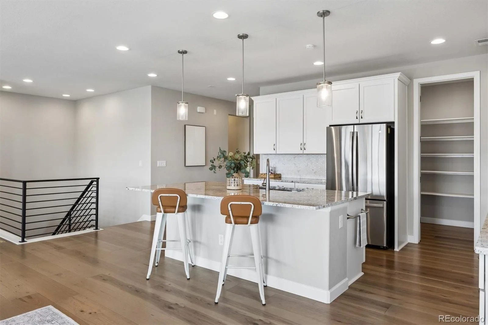 2852 Morningbird Lane Castle Rock CO 80109 MLS #REC4902320 08082026162338 1600 6