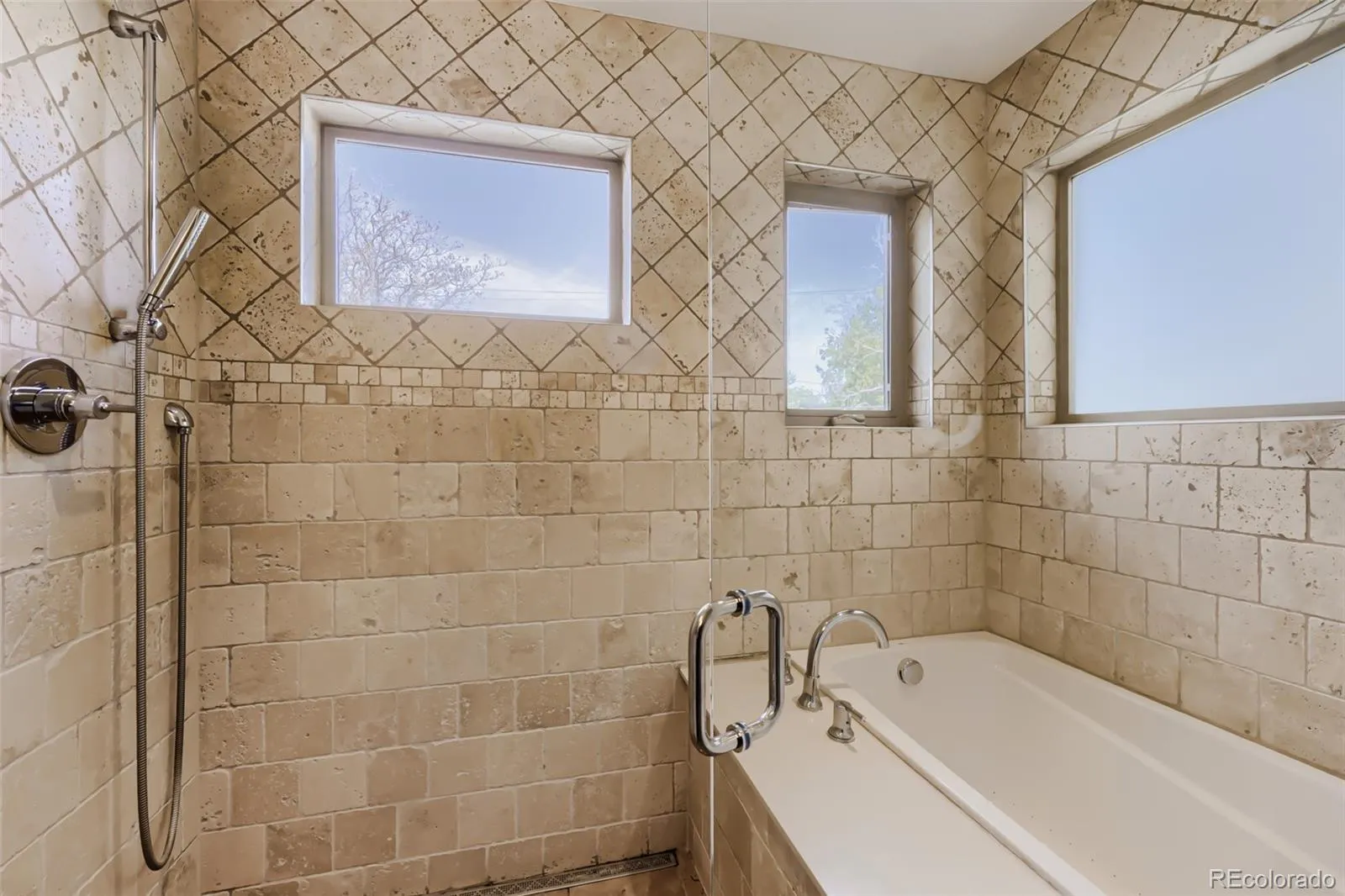 1426 S Pearl Street Denver CO 80210 MLS #REC4902878 05152026195635 1600 19