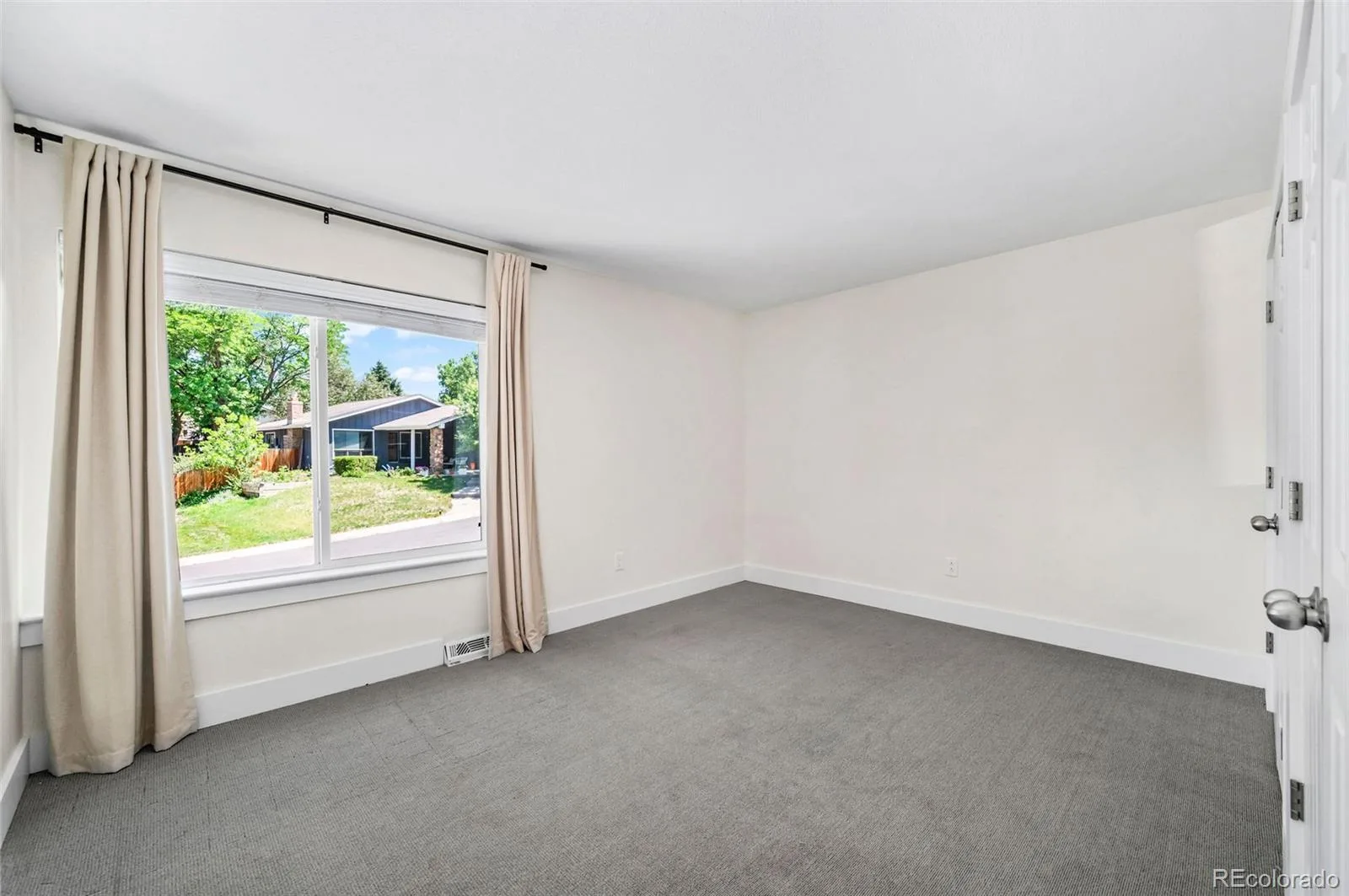2434 Park Lane Littleton CO 80120 MLS #REC4905612 07082026201251 1600 23