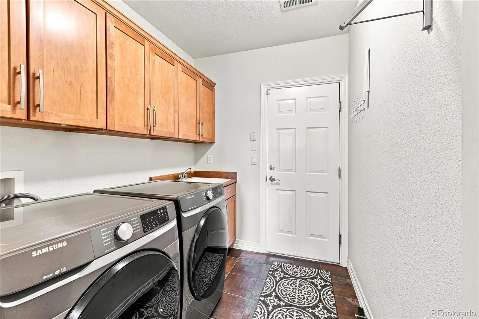 10152 Bluffmont Lane Lone Tree CO 80124 | MLS #REC4907299 07242026224828 1600 32
