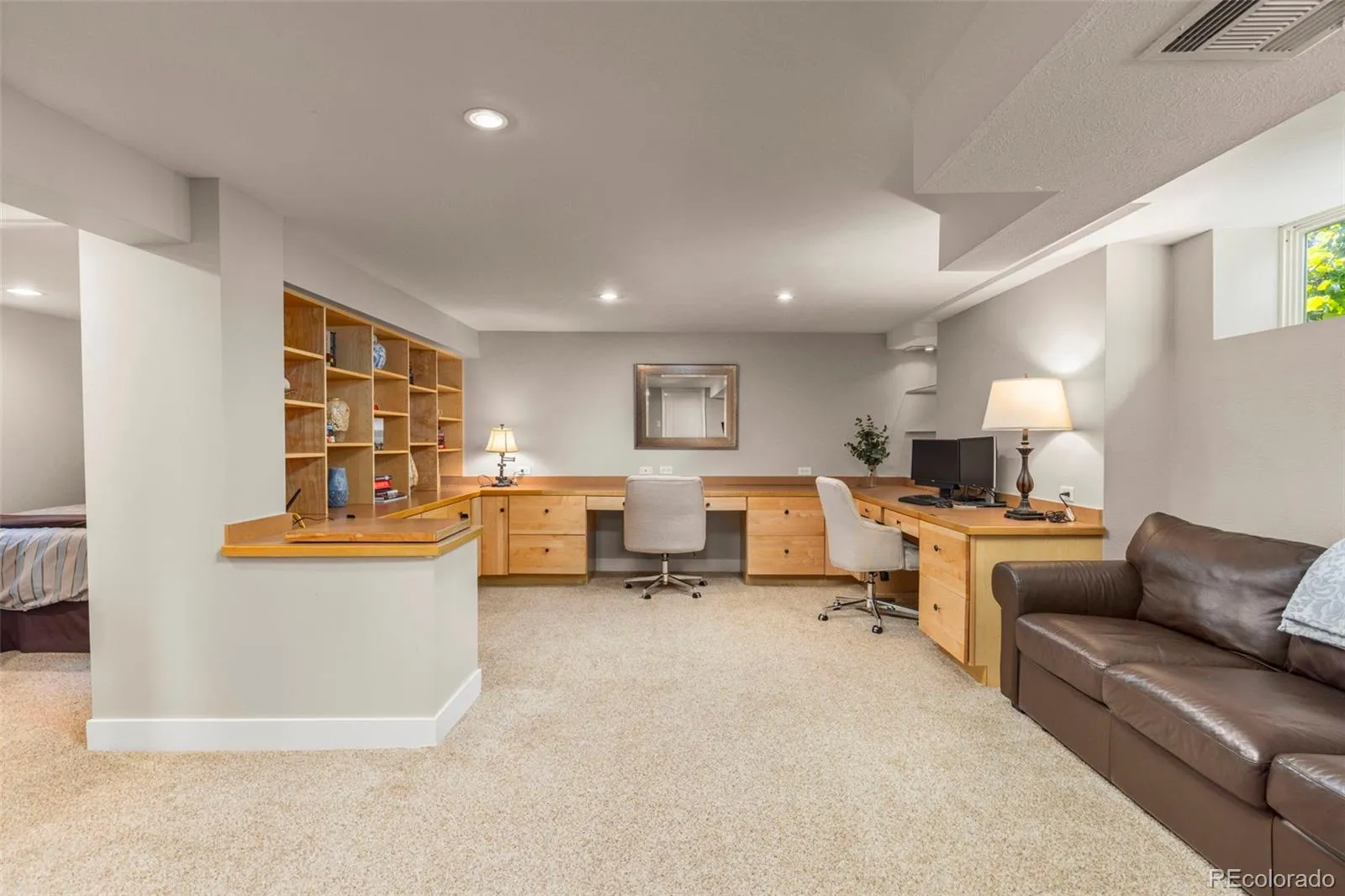 04102026183108 1600 18