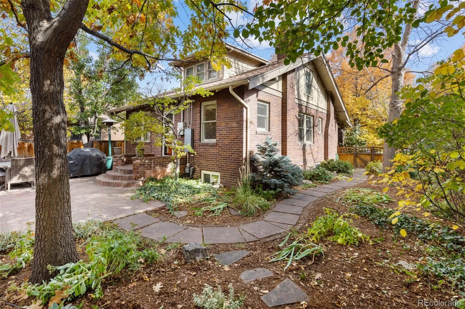 04102026183108 1600 25