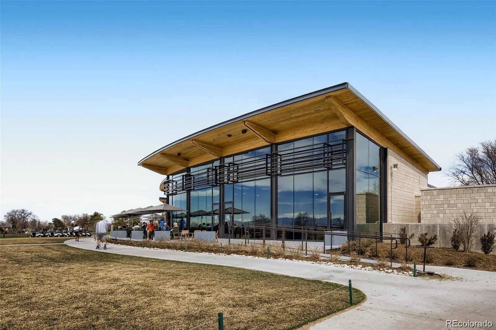 04102026183108 1600 43